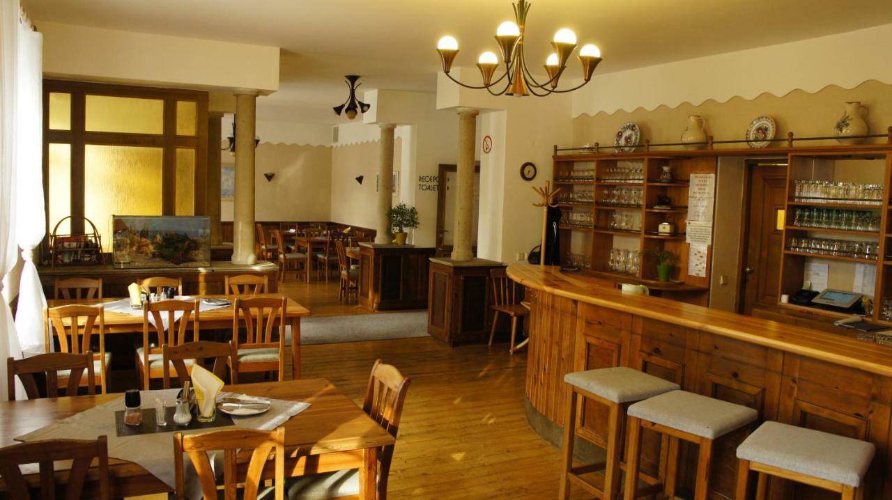 Hanacky Dvur Olomouc Exteriör bild